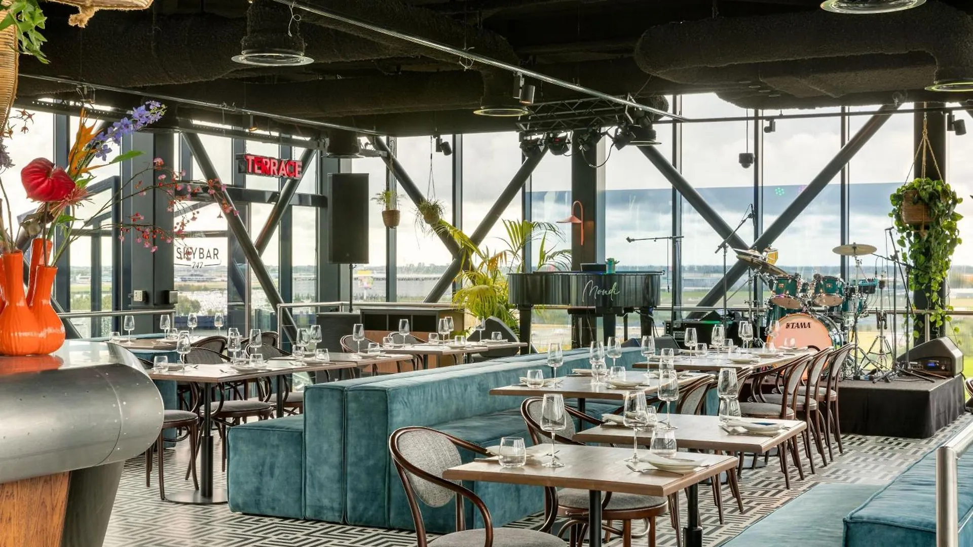 Corendon Amsterdam Schiphol Airport, A Tribute Portfolio Hotel باتهوفيدوربْ