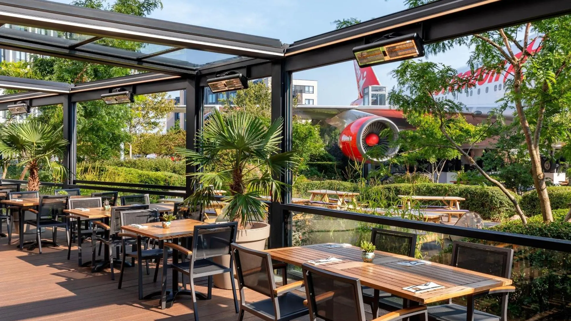Corendon Amsterdam Schiphol Airport, A Tribute Portfolio Hotel باتهوفيدوربْ 4*,  هولندا