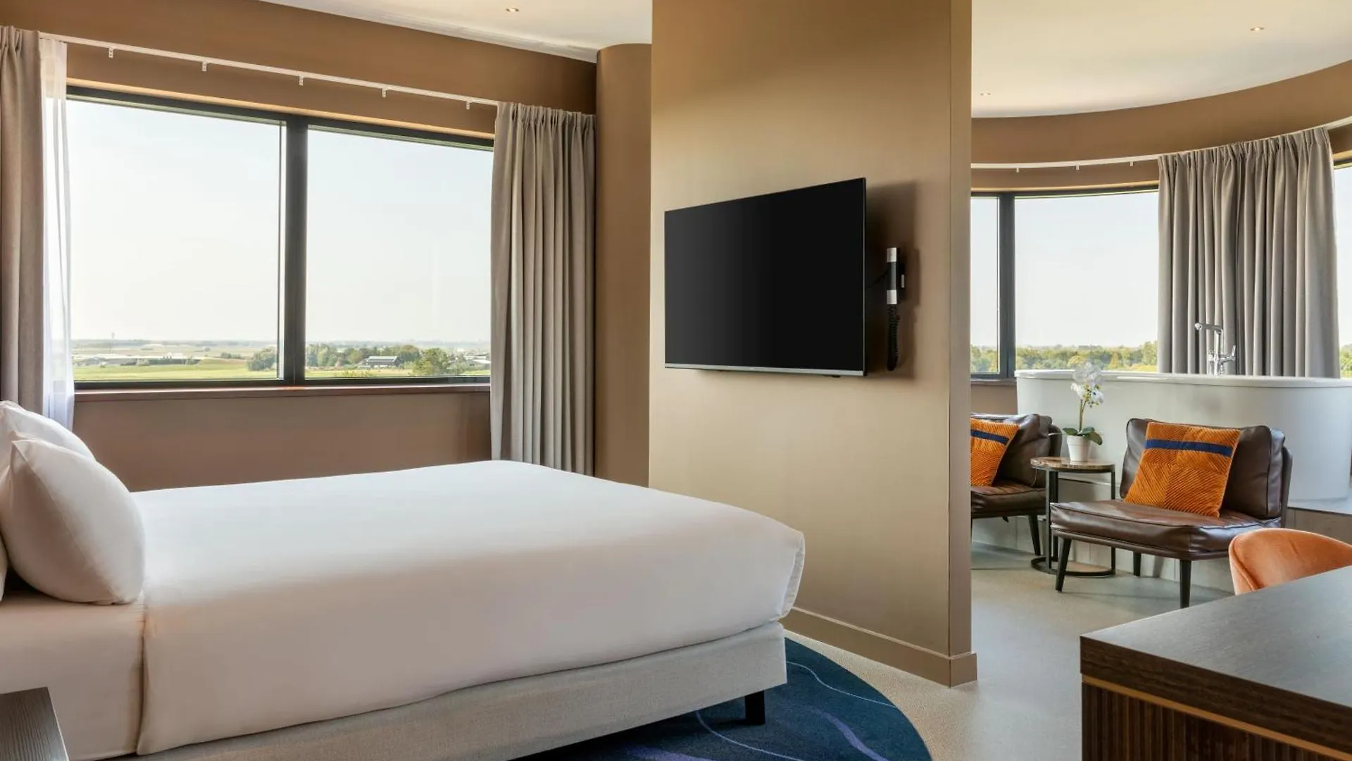 Corendon Amsterdam Schiphol Airport, A Tribute Portfolio Hotel باتهوفيدوربْ
