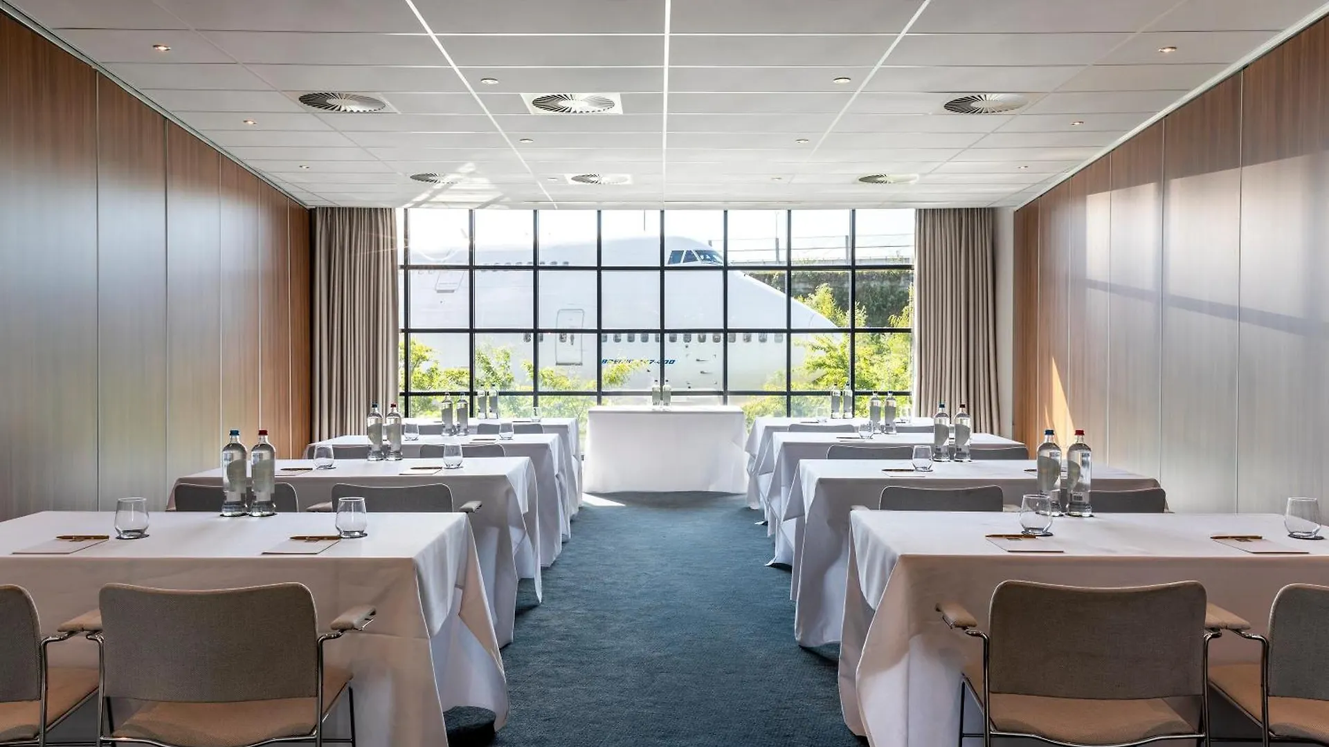 Corendon Amsterdam Schiphol Airport, A Tribute Portfolio Hotel باتهوفيدوربْ 4*,