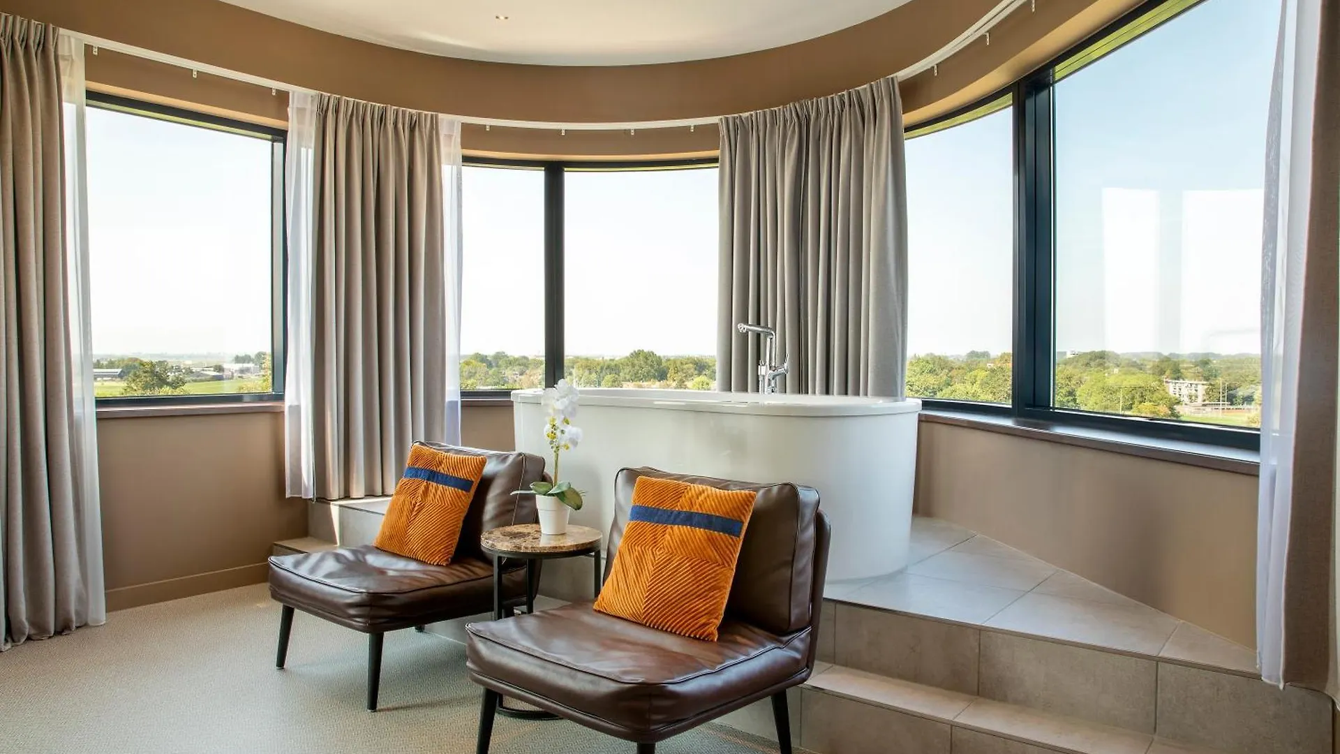 Corendon Amsterdam Schiphol Airport, A Tribute Portfolio Hotel باتهوفيدوربْ