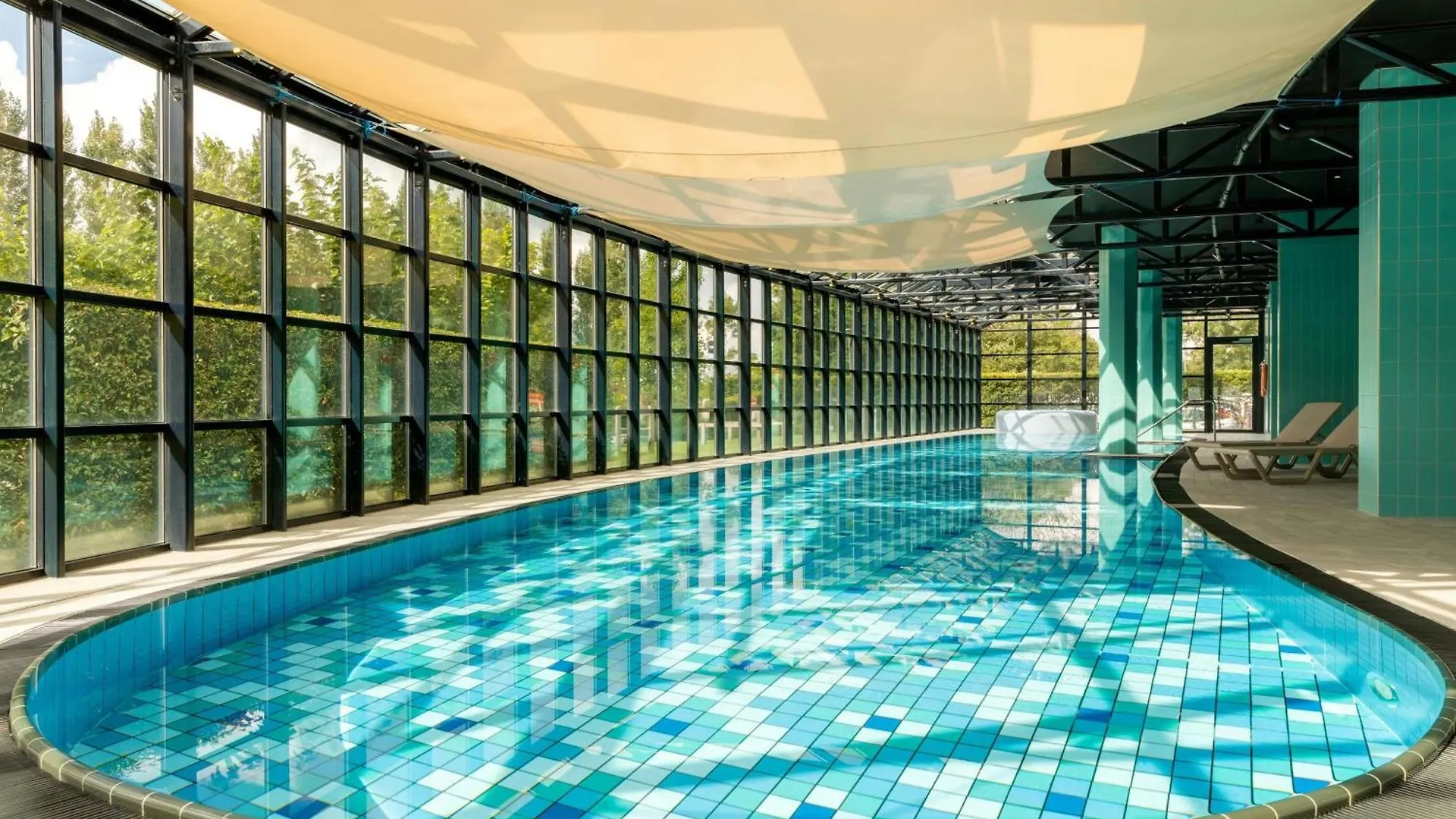 Corendon Amsterdam Schiphol Airport, A Tribute Portfolio Hotel 바드후베도르프