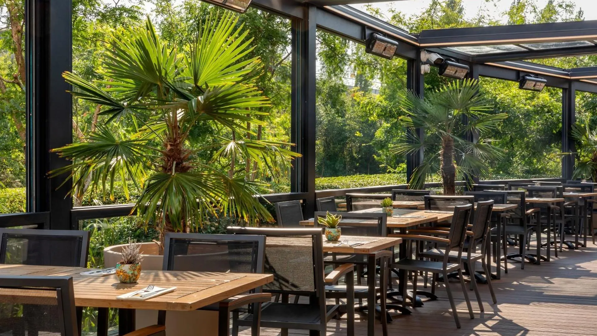 Corendon Amsterdam Schiphol Airport, A Tribute Portfolio Hotel 바드후베도르프